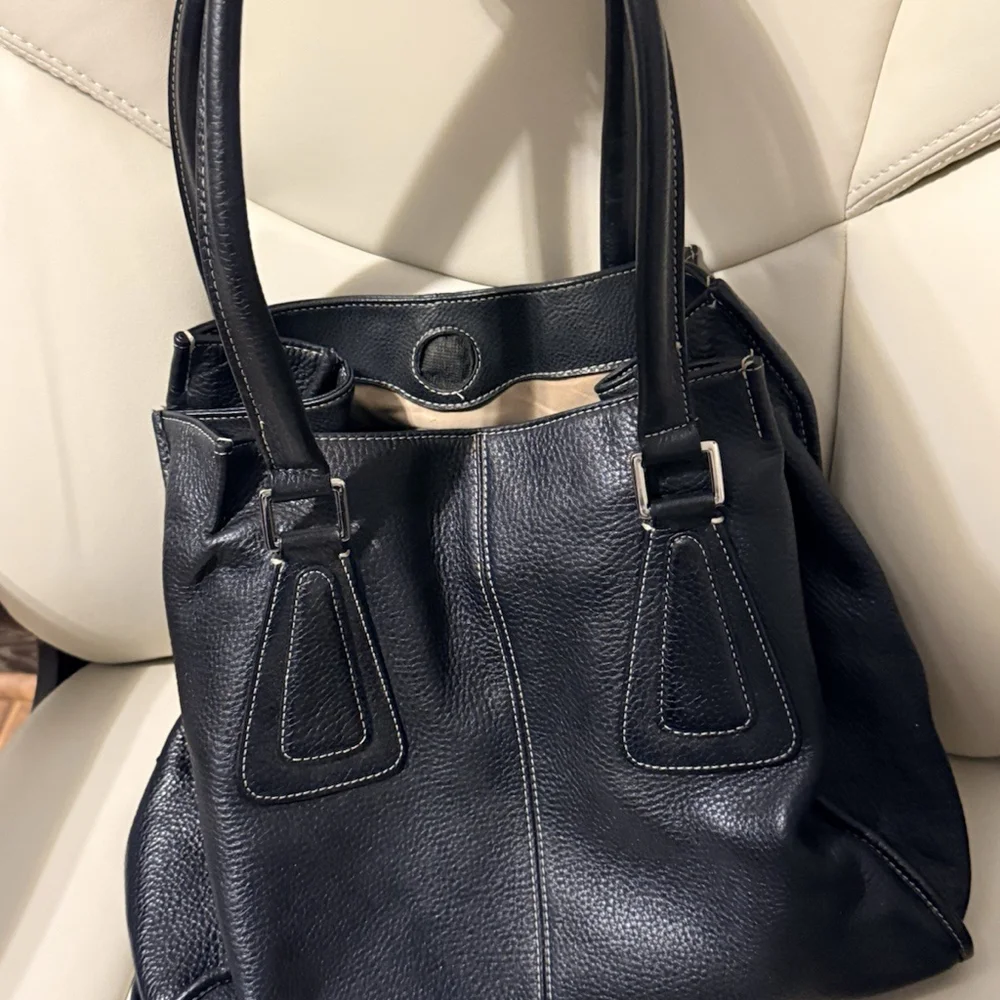 Tignanello VTG Carryall Large Sturdy Black Leather Satchel Shoulder Bag
